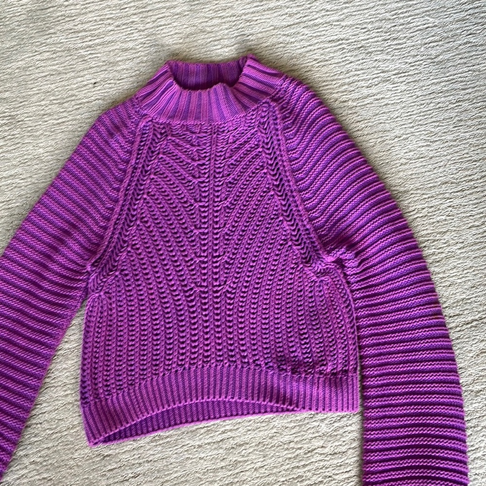 Slouchy bell sleeve free people small magenta sweater
